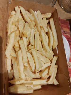 Fries at Francesinhas Al Forno da Baixa in Porto
