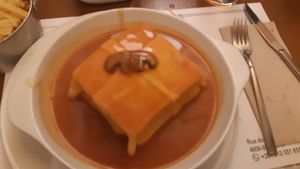 vegan tofu Francesinha at Francesinhas Al Forno da Baixa in Porto
