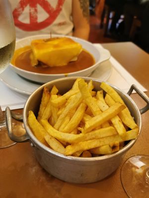  at Francesinhas Al Forno da Baixa in Porto