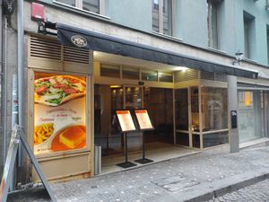 Outside at Francesinhas Al Forno da Baixa in Porto