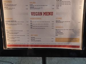 Meni at Francesinhas Al Forno da Baixa in Porto