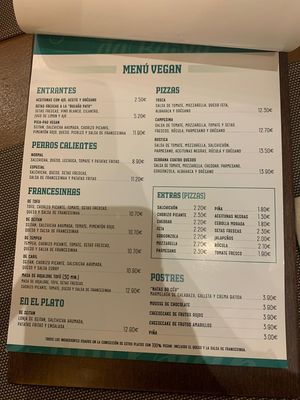 Menú vegano en español at Francesinhas Al Forno da Baixa in Porto