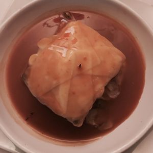 vegan Francesinha at Francesinhas Al Forno da Baixa in Porto