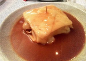 Tofu francesinha, only the filling differs at Francesinhas Al Forno da Baixa in Porto
