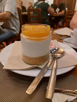 Doce de natas at Francesinhas Al Forno da Baixa in Porto