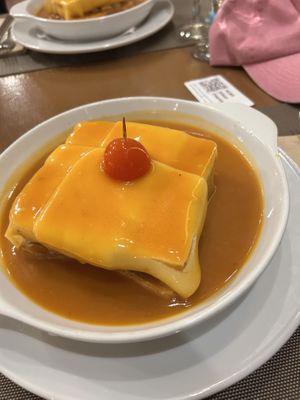 Franchesinhas tempeh  at Francesinhas Al Forno da Baixa in Porto