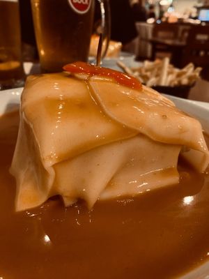 Francesinha di seitan at Francesinhas Al Forno da Baixa in Porto