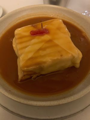 Tempeh francesinha at Francesinhas Al Forno da Baixa in Porto