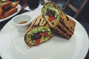 Rollo vegetariano. at Papaupa in Santo Domingo