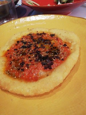 Vegan pizza at SaleRosso in Antiparos