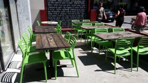 The Green Panther terrace on St-Denis street is a place where you can meet your friends, have a drink, have fun and enjoy the sun! at Panthere Verte - St. Denis in Montreal