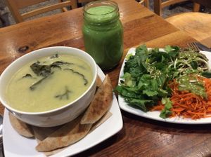 Soupe du jour, petite salade et smoothie tropikal at Panthere Verte - St. Denis in Montreal