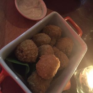 garlic mushrooms with vegan mayo at The Bohemian in Newcastle Upon Tyne