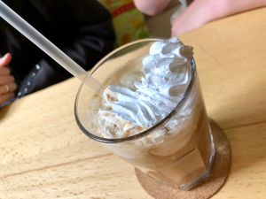 coffee & cream at Gruene Kombuese in Rostock