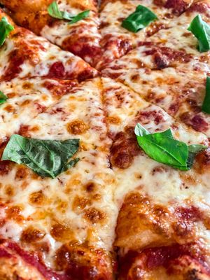 Cheese pizza (vegetarian) at Buddy VEGGY in Rome