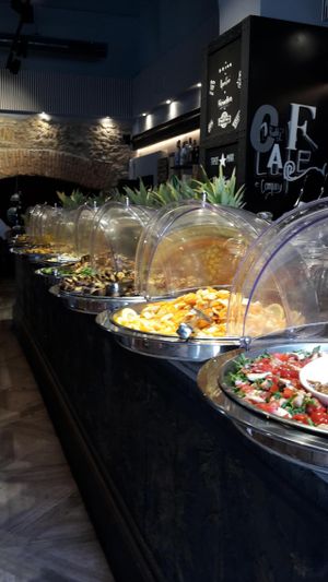 Vegan aperitivo at Buddy VEGGY in Rome