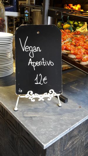 Vegan aperitivo every Tuesday! From 7 pm at Buddy VEGGY in Rome
