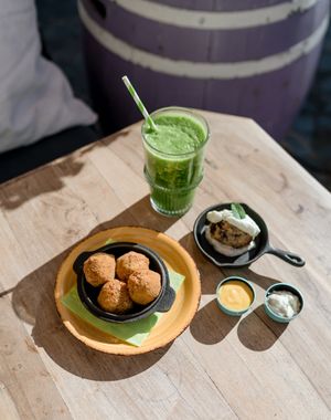 Smoothie, Falafel and Vegan Suppli at Buddy VEGGY in Rome