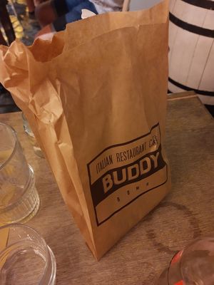 The bag with bread at Buddy VEGGY in Rome
