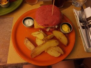 Vegan chicken burger at Buddy VEGGY in Rome