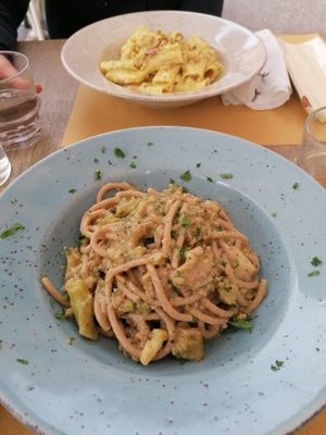 Carbonara & Pasta salsiccia e broccoli at Buddy VEGGY in Rome