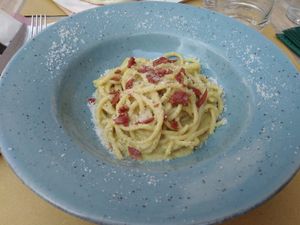 Pasta carbonara vegana at Buddy VEGGY in Rome