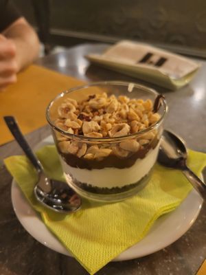 cheesecake dessert with peanuts at Buddy VEGGY in Rome