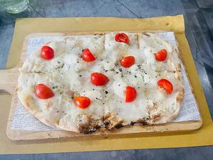 Pizza 4 Formaggi Vegan at Buddy VEGGY in Rome