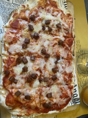 Pizza Amatriciana  at Buddy VEGGY in Rome