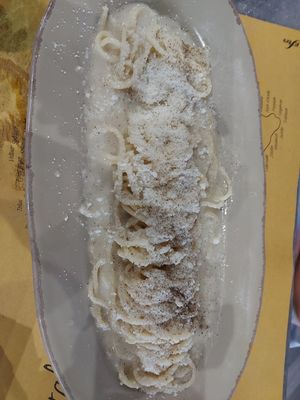 cacio e pepe at Buddy VEGGY in Rome