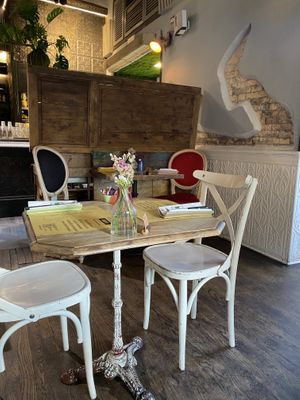 Lots of sitting options  at Buddy VEGGY in Rome