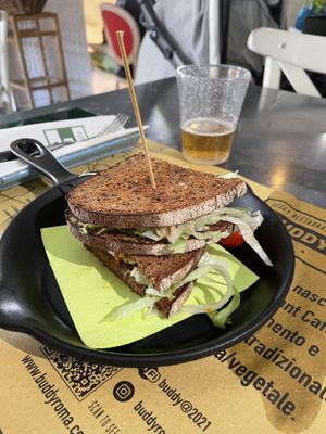 Toast con vuna tonno vegetale   at Buddy VEGGY in Rome