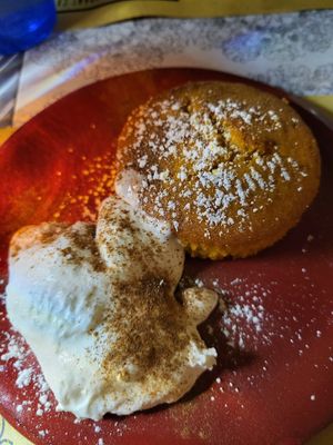 Carrot cake and cream at Buddy VEGGY in Rome
