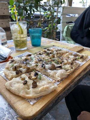 Mushroom Truffle Pizza  at Buddy VEGGY in Rome