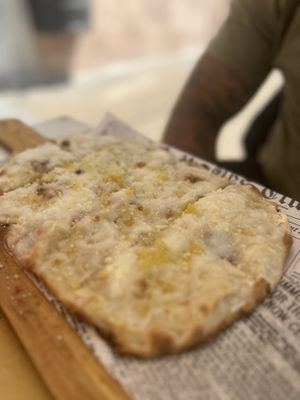 Pizza 4 Formaggi  at Buddy VEGGY in Rome