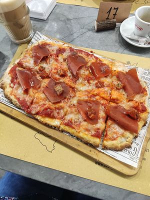 Speck pizza at Buddy VEGGY in Rome