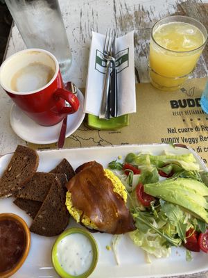 vegan breakfast  at Buddy VEGGY in Rome
