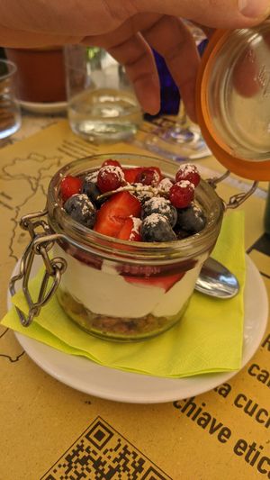 Vegan cheesecake at Buddy VEGGY in Rome