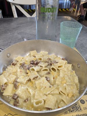 Pasta carbonara at Buddy VEGGY in Rome