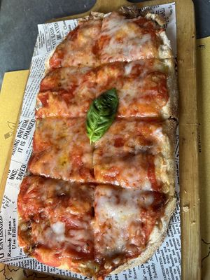 Pinsa margherita  at Buddy VEGGY in Rome