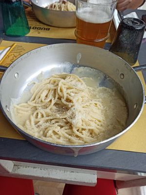Pasta cacio e pepe at Buddy VEGGY in Rome