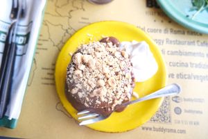 Pancakes vegan con crema di nocciola  at Buddy VEGGY in Rome