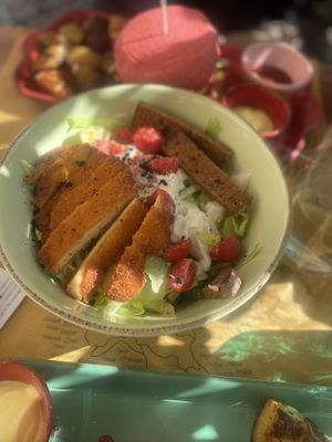 Vegan Chicken Saladd  at Buddy VEGGY in Rome