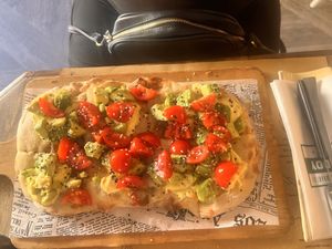 Avocado pizza   at Buddy VEGGY in Rome
