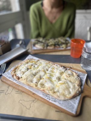 Pinsa Formaggi  at Buddy VEGGY in Rome