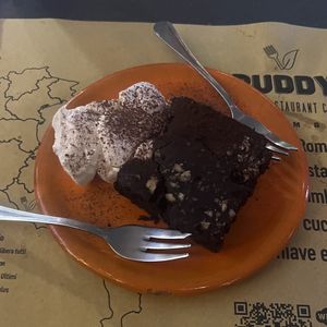 Brownie  at Buddy VEGGY in Rome