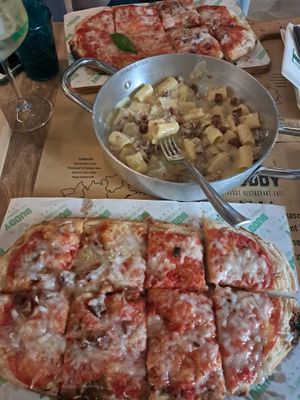 Pizza and carbonara. at Buddy VEGGY in Rome