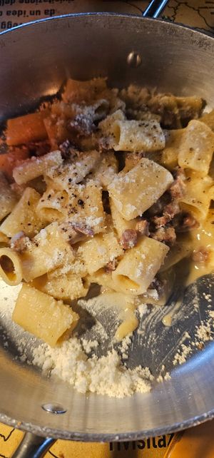 Pasta carbonara at Buddy VEGGY in Rome