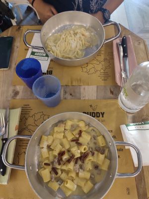 Carbonara e cacio e pepe at Buddy VEGGY in Rome