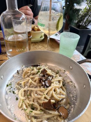 Spaghetti mit Trüffel  at Buddy VEGGY in Rome